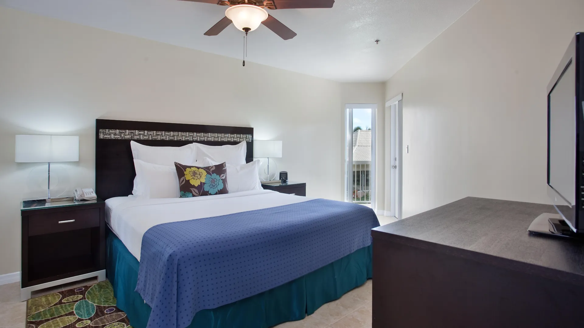 Holiday Inn Resort Grand Cayman By Ihg (Adults Only) West Bay Cayman Islands