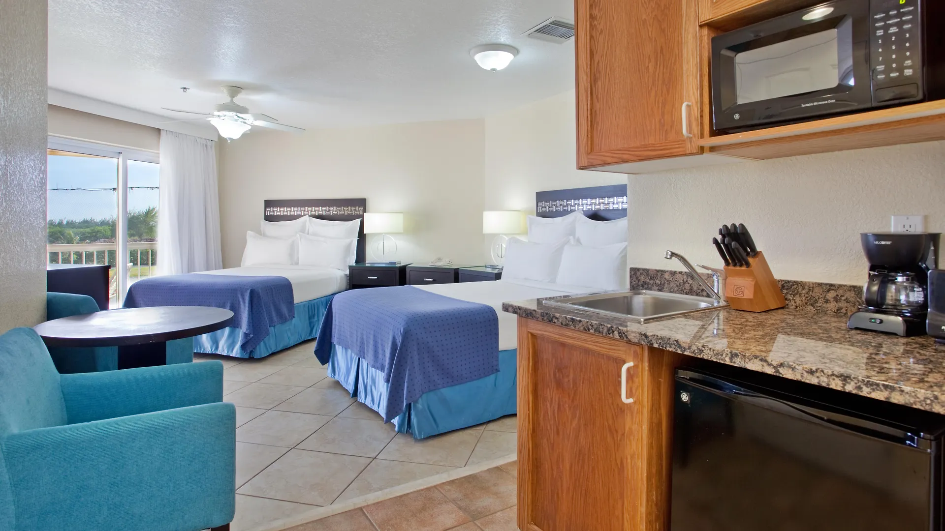 ***  Holiday Inn Resort Grand Cayman By Ihg (Adults Only) West Bay Islas Caimán