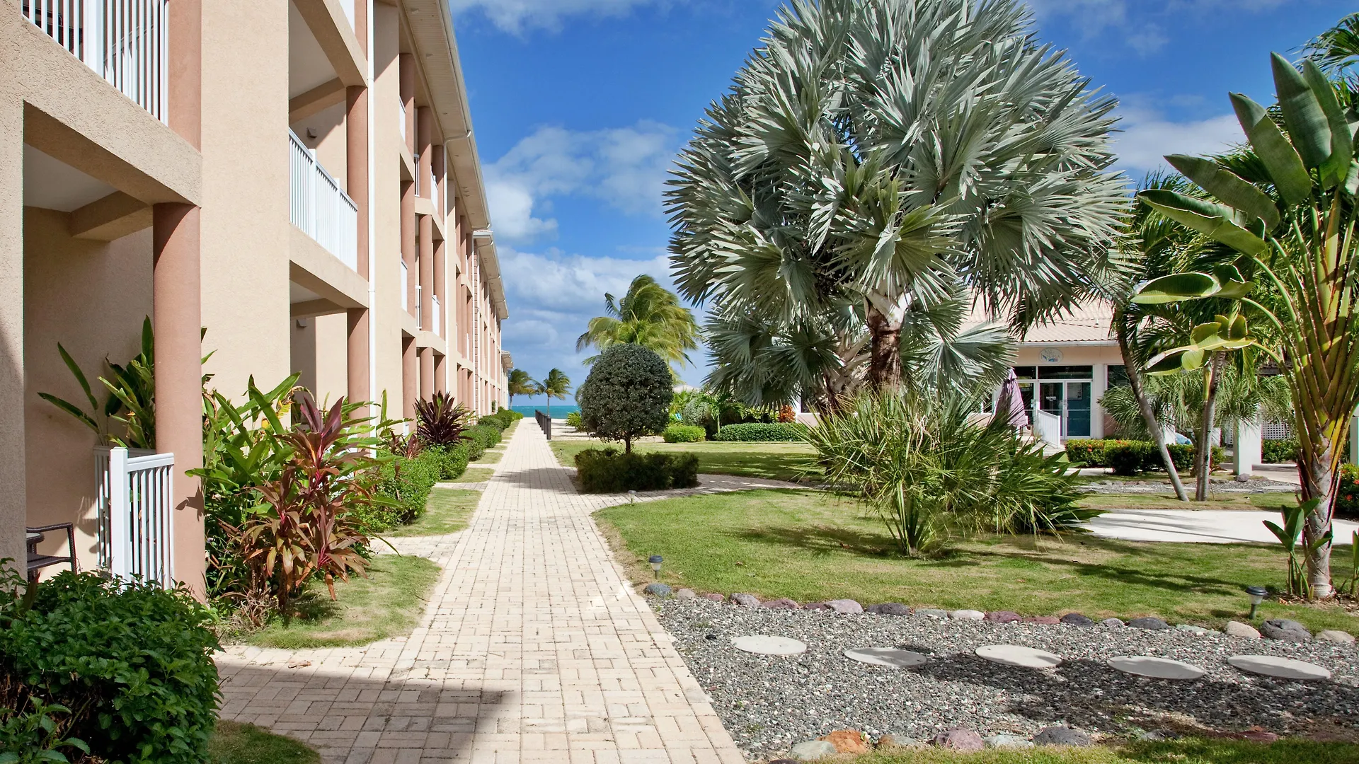 Holiday Inn Resort Grand Cayman By Ihg (Adults Only) West Bay
