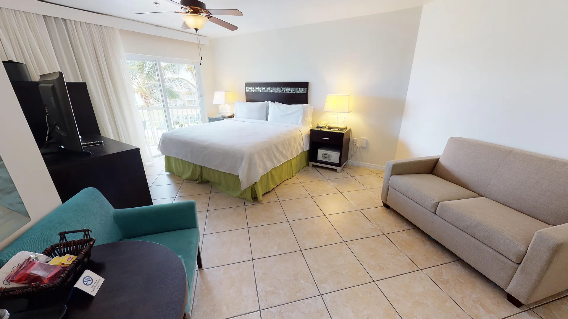 Holiday Inn Resort Grand Cayman By Ihg (Adults Only) West Bay 3*,  Islas Caimán