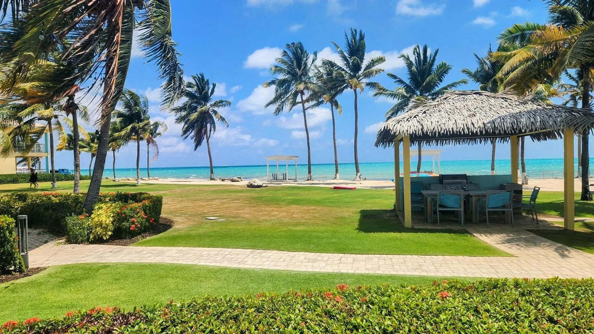 Holiday Inn Resort Grand Cayman By Ihg (Adults Only) West Bay 3*,